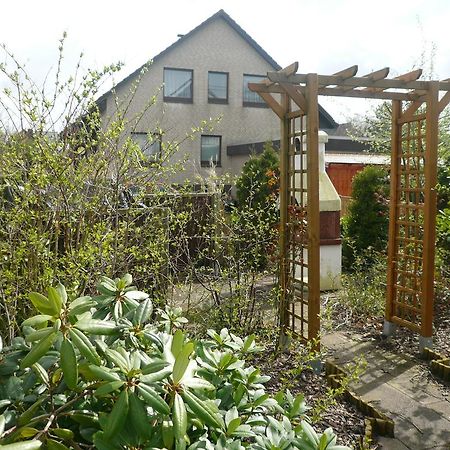 Appartamento "Haus Am Deich" Cuxhaven Esterno foto