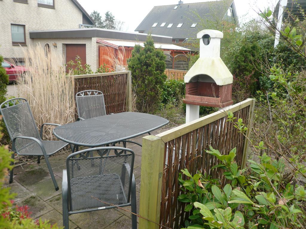 Appartamento "Haus Am Deich" Cuxhaven Esterno foto